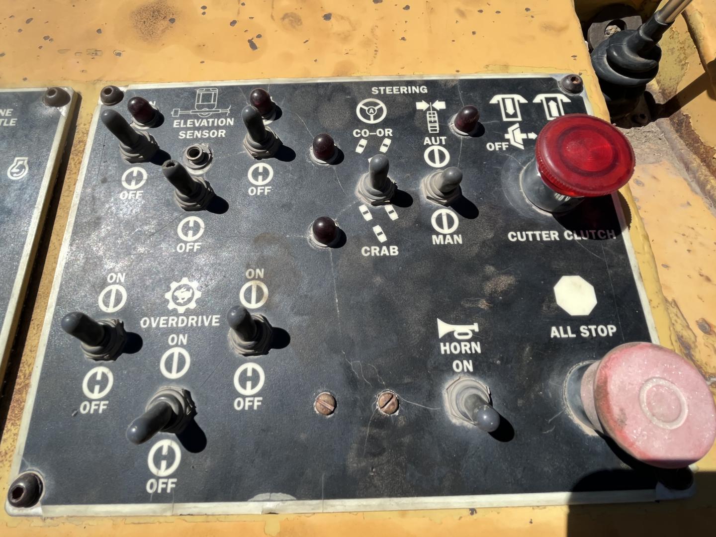 ./imagenes/INVOICE/2019/16581/RECUPERADORA DE ASFALTO CMI PR-800-71-2 (35).JPG